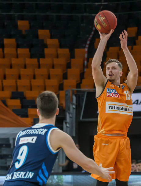 的挡拆配合 的挡拆配合